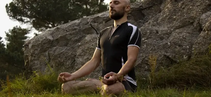 men meditation
